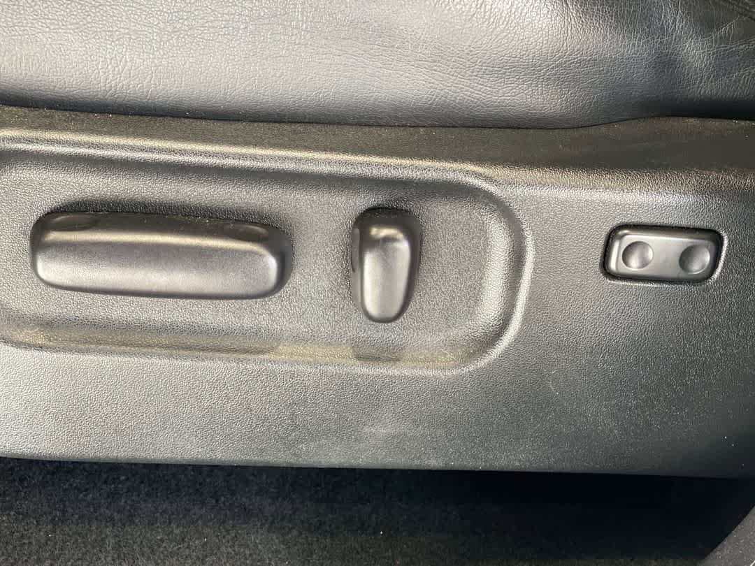 Thumbnail: 2020 Toyota Tacoma - 13