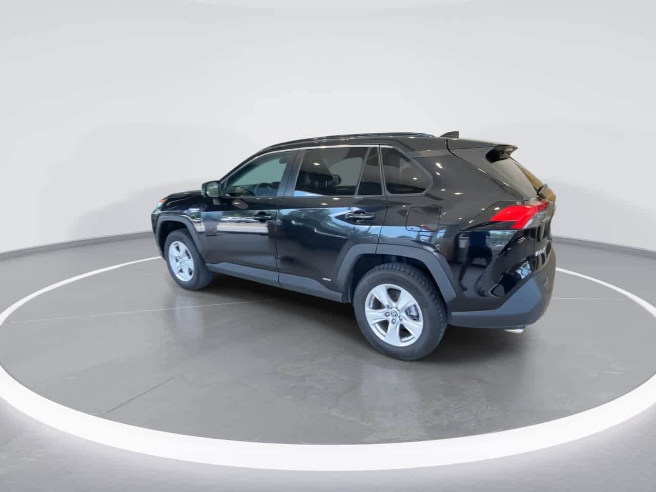 Thumbnail: 2020 Toyota RAV4 - 6