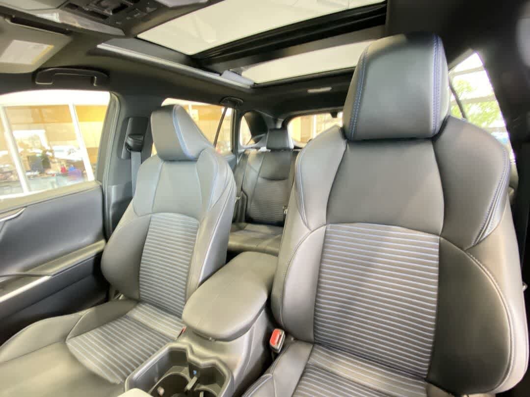 Thumbnail: 2022 Toyota RAV4 - 14