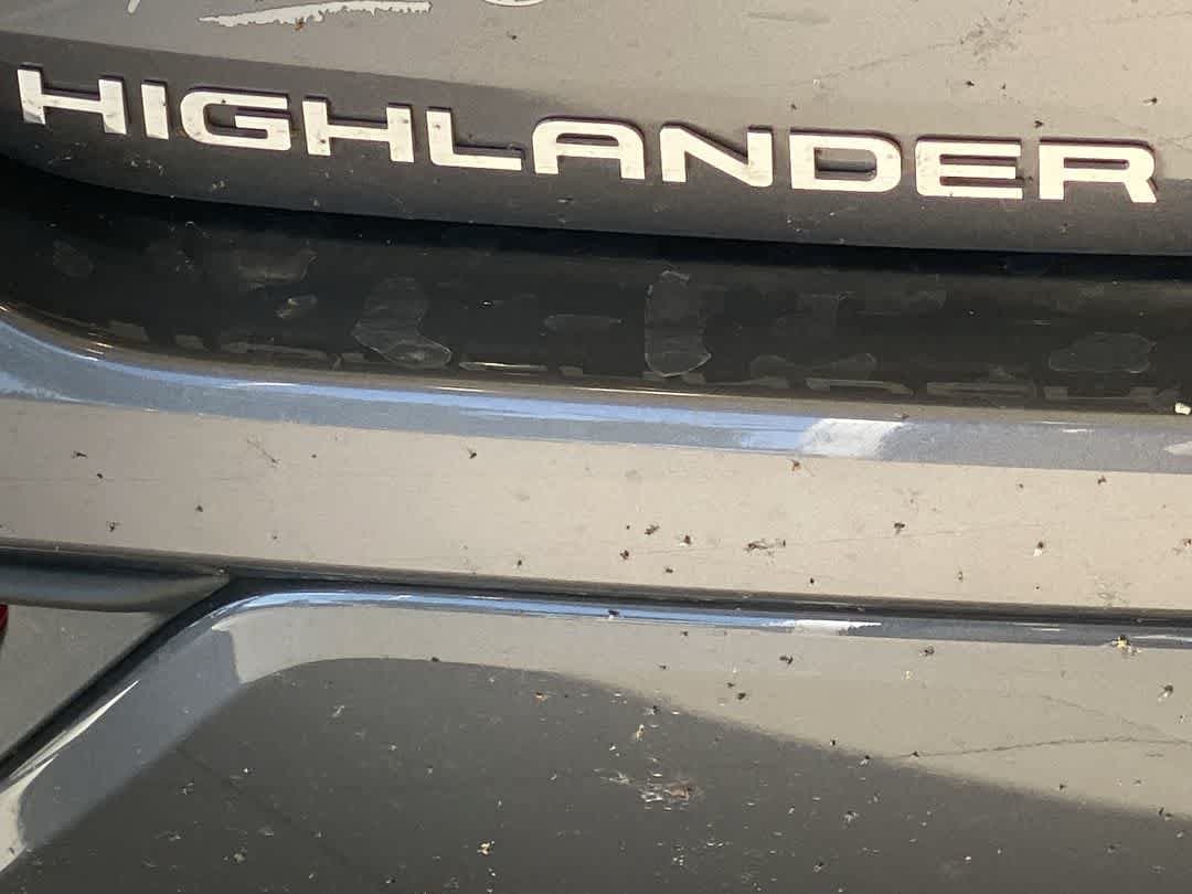 Thumbnail: 2023 Toyota Highlander - 11
