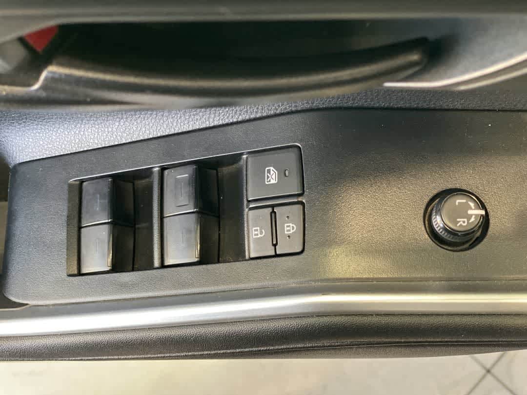 Thumbnail: 2024 Toyota Highlander - 16