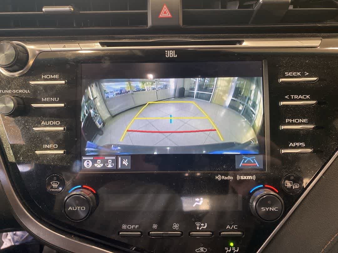 Thumbnail: 2018 Toyota Camry - 19