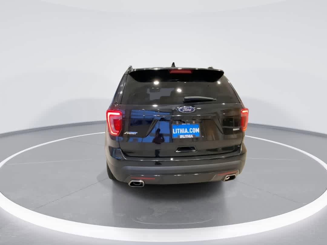 Thumbnail: 2016 Ford Explorer - 7