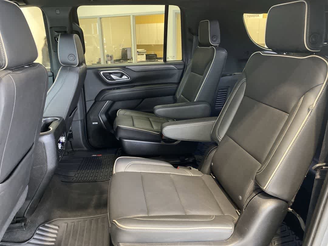 Thumbnail: 2022 GMC Yukon XL - 24