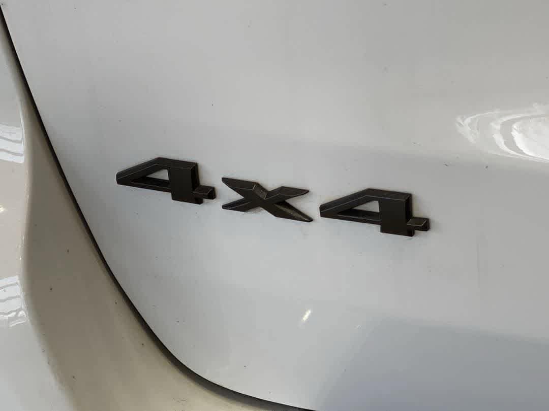 Thumbnail: 2019 Jeep Grand Cherokee - 11