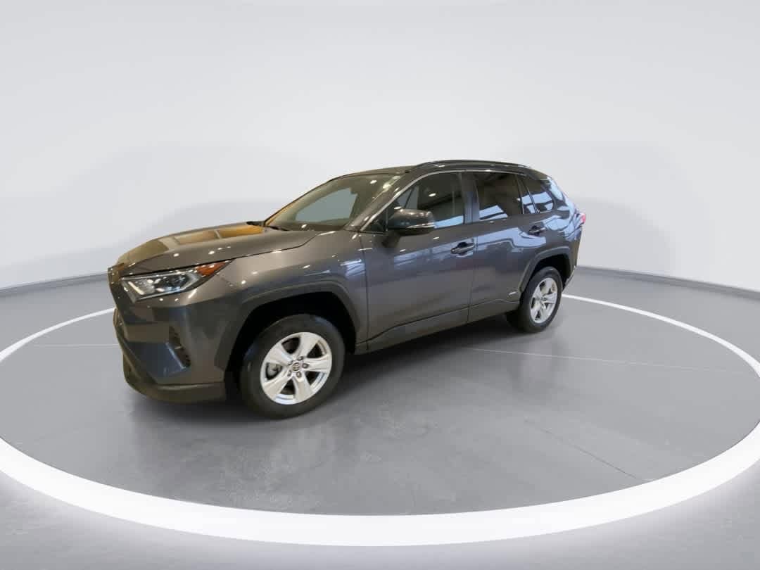 Thumbnail: 2021 Toyota RAV4 - 4