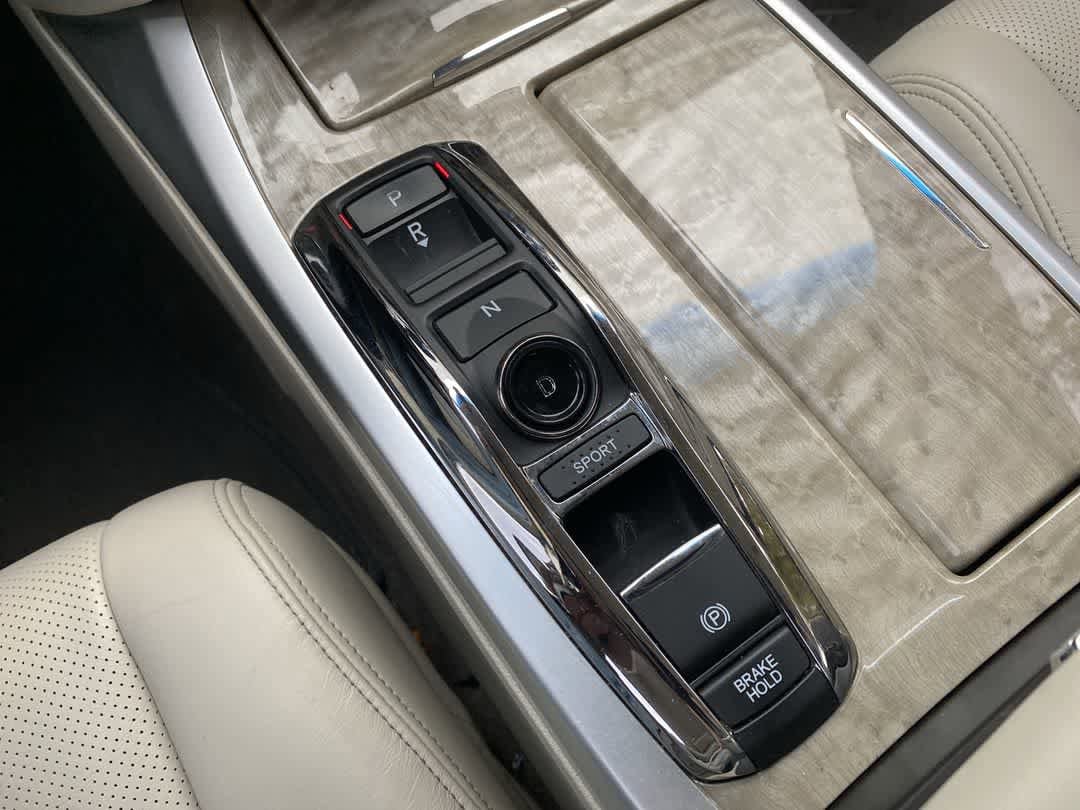 Thumbnail: 2019 Acura RLX - 21