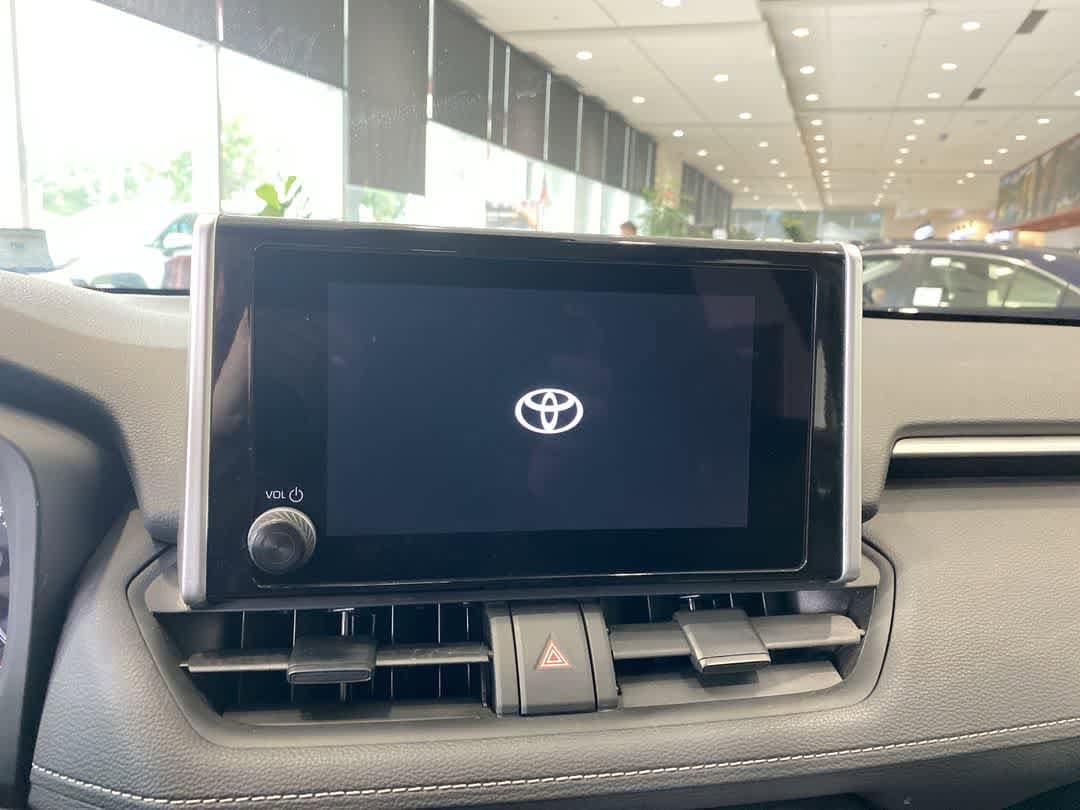 Thumbnail: 2024 Toyota RAV4 - 19