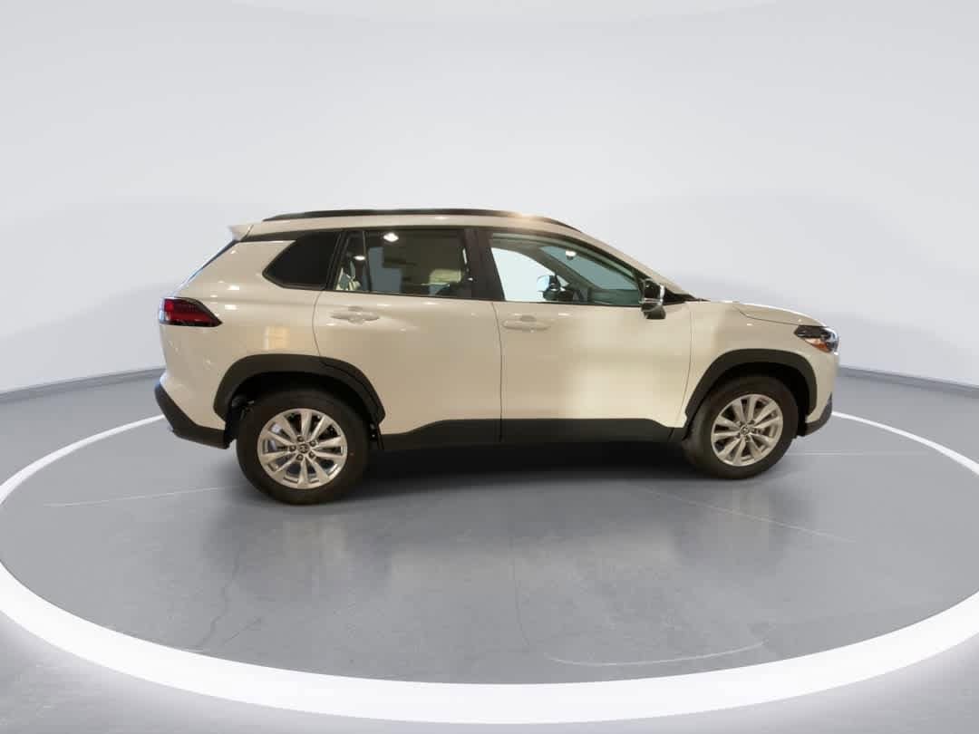 Thumbnail: 2026 Toyota Corolla Cross - 9