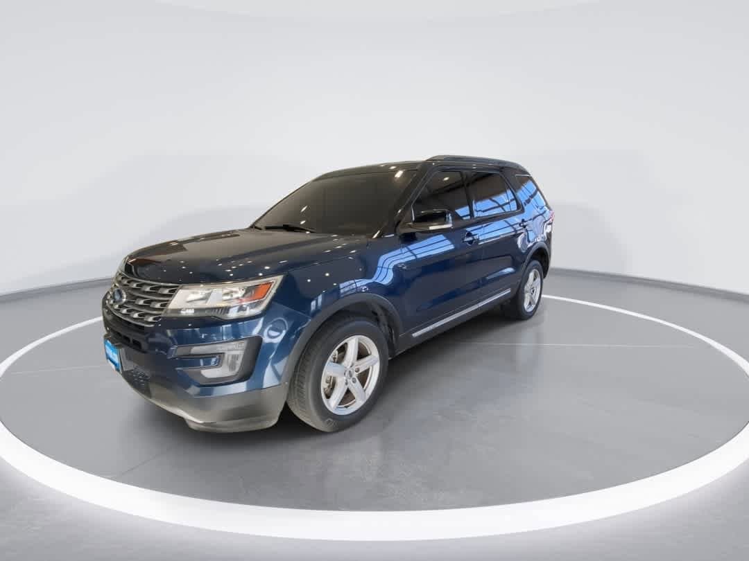 Thumbnail: 2017 Ford Explorer - 4
