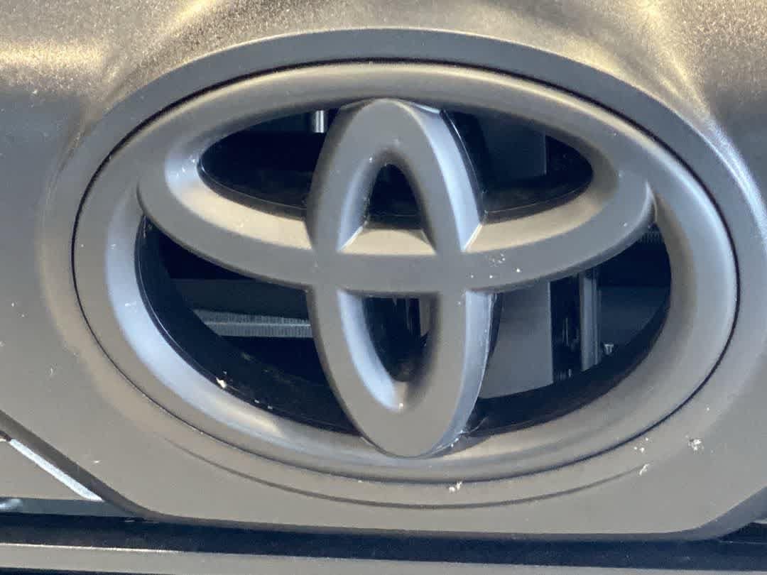Thumbnail: 2023 Toyota Tundra - 9