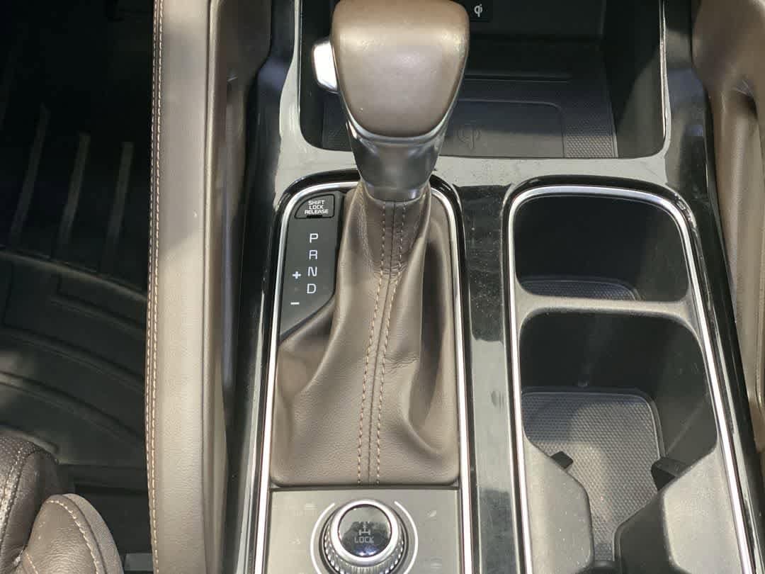 Thumbnail: 2020 Kia Telluride - 23