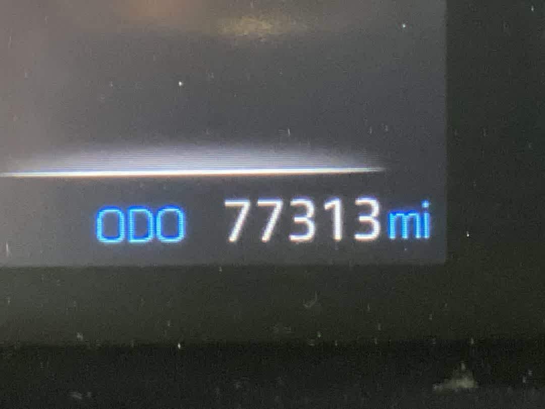 Thumbnail: 2022 Toyota RAV4 - 18