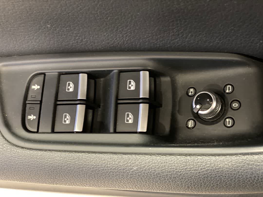 Thumbnail: 2019 Audi Q7 - 16