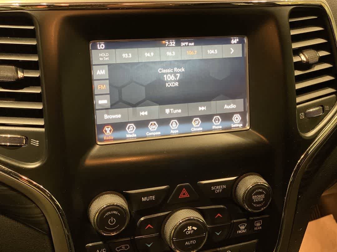 Thumbnail: 2020 Jeep Grand Cherokee - 18