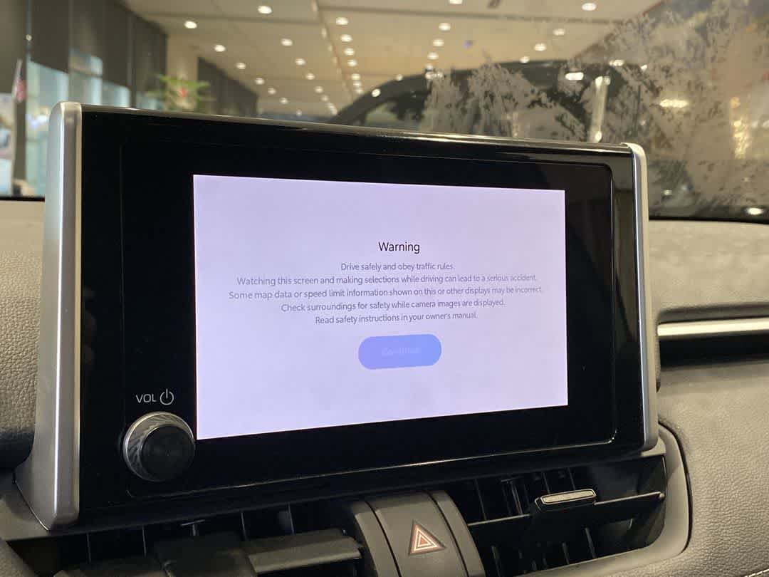 Thumbnail: 2025 Toyota RAV4 - 16