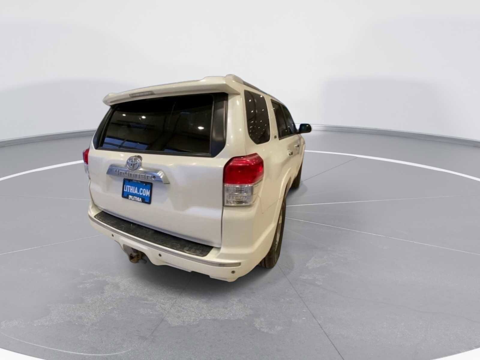 Thumbnail: 2012 Toyota 4Runner - 9