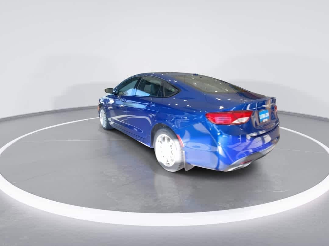 Thumbnail: 2015 Chrysler 200 - 6