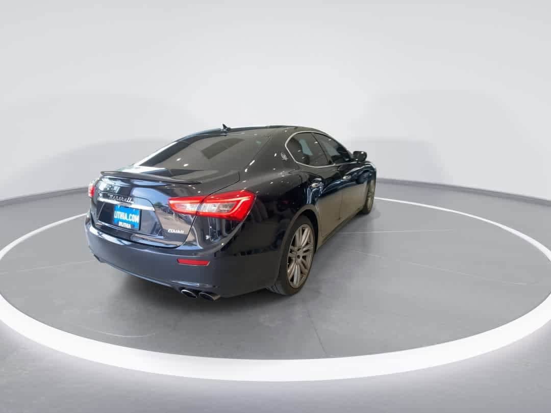 Thumbnail: 2017 Maserati Levante - 8