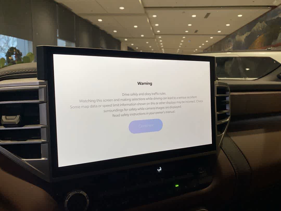 Thumbnail: 2025 Toyota Tundra - 16