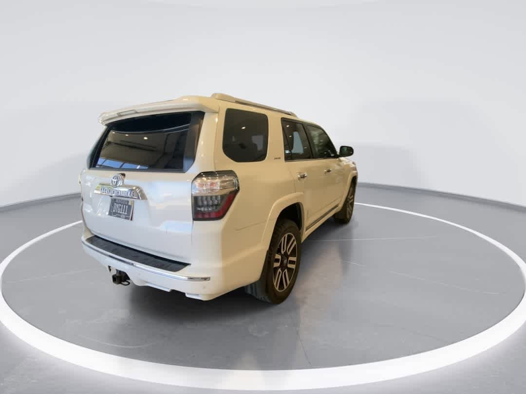 Thumbnail: 2021 Toyota 4Runner - 8