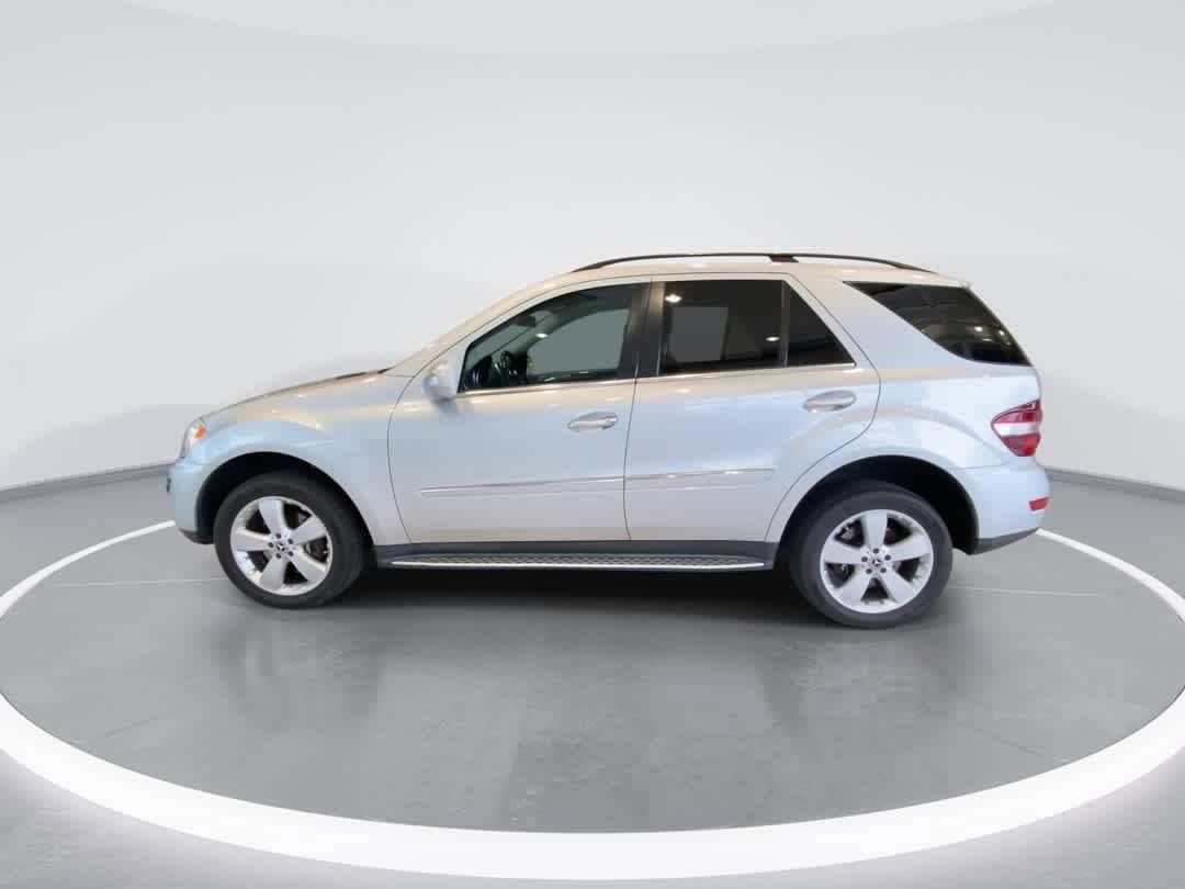 Thumbnail: 2010 Mercedes-Benz M-Class - 5