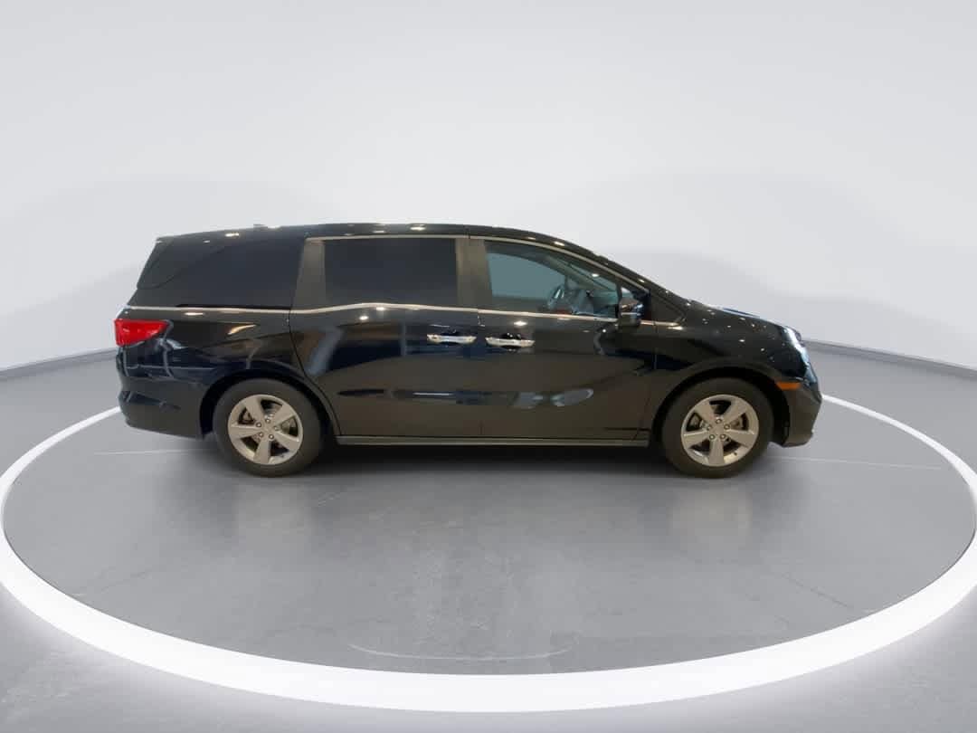 Thumbnail: 2018 Honda Odyssey - 9
