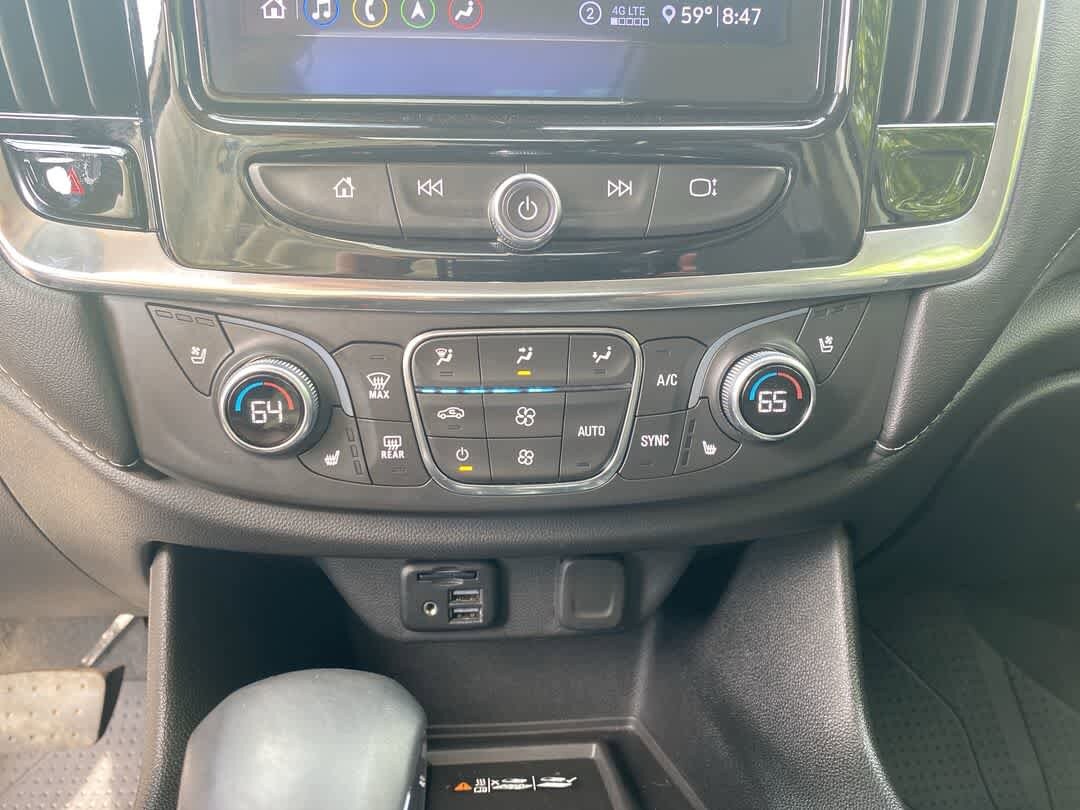 Thumbnail: 2021 Chevrolet Traverse - 21