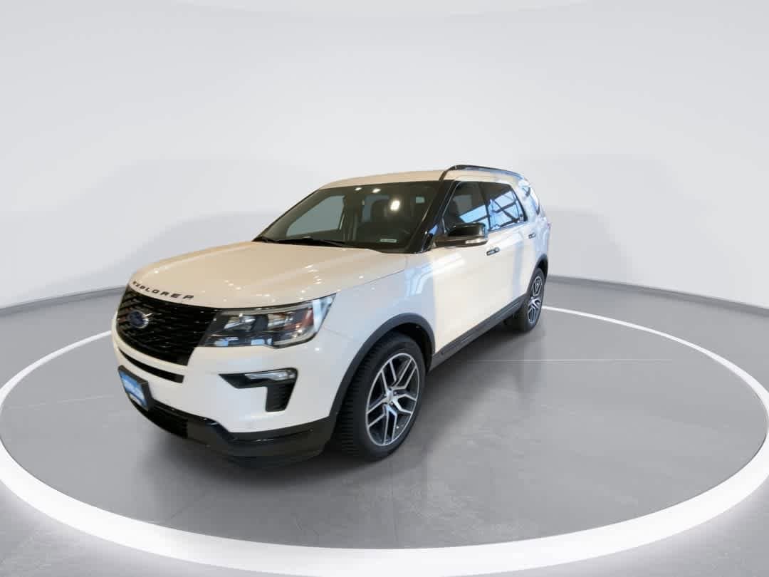 Thumbnail: 2019 Ford Explorer - 4