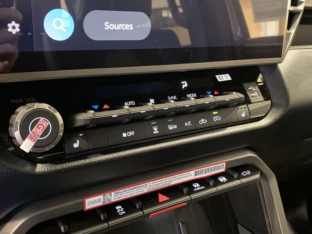 Thumbnail: 2025 Toyota Tundra - 20