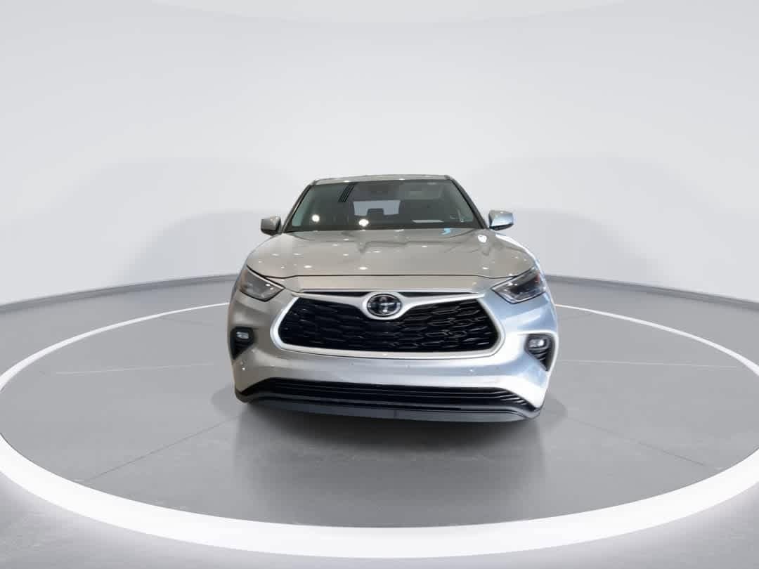 Thumbnail: 2024 Toyota Highlander - 3