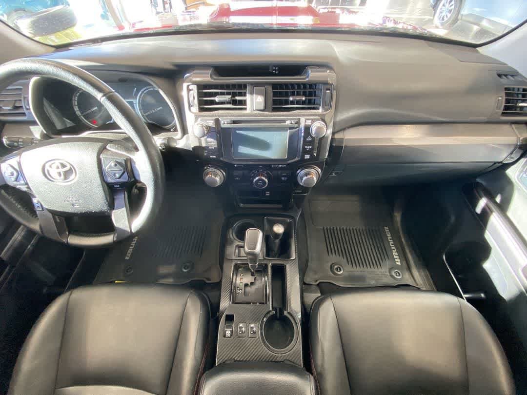 Thumbnail: 2017 Toyota 4Runner - 23