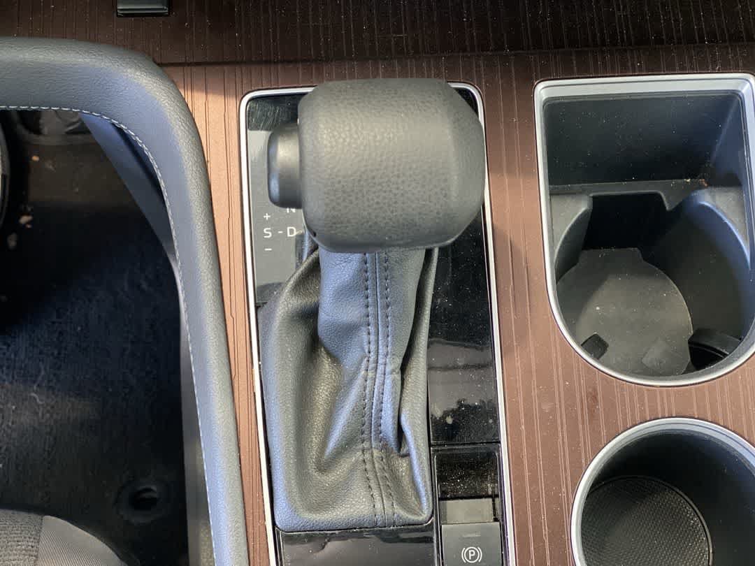 Thumbnail: 2024 Toyota Sienna - 21