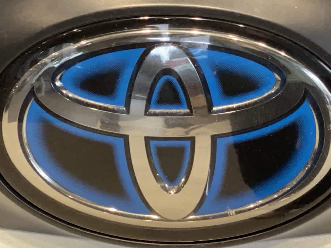 Thumbnail: 2021 Toyota Sienna - 10