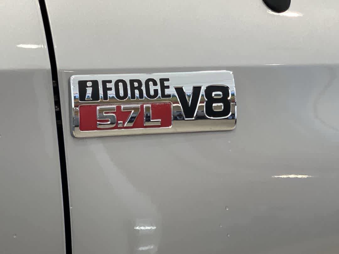 Thumbnail: 2010 Toyota Tundra - 12