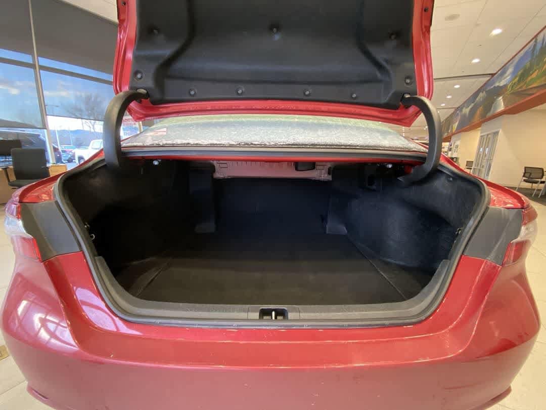 Thumbnail: 2023 Toyota Camry - 25