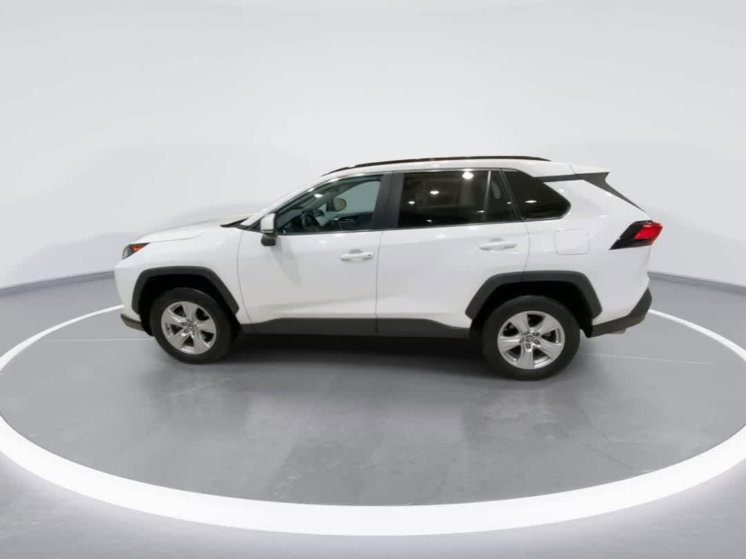 Thumbnail: 2021 Toyota RAV4 - 5