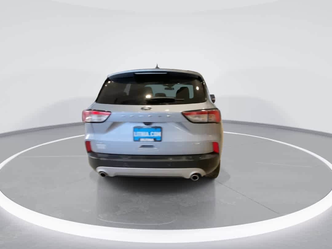 Thumbnail: 2022 Ford Escape - 7