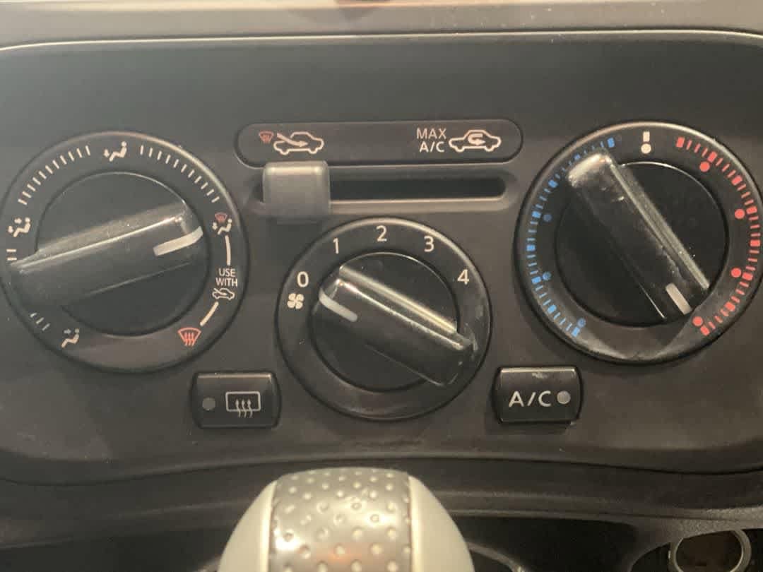 Thumbnail: 2013 Nissan Juke - 20