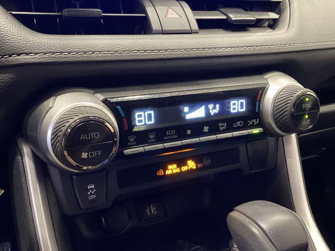 Thumbnail: 2024 Toyota RAV4 - 18