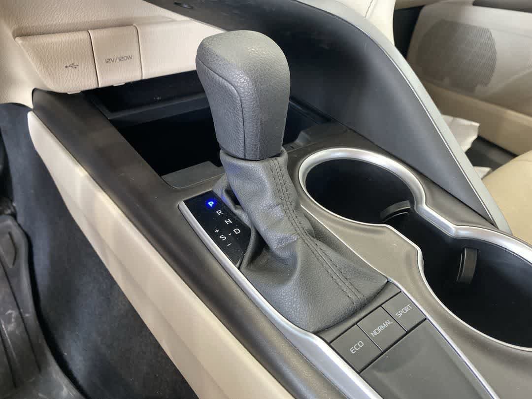 Thumbnail: 2024 Toyota Camry - 21