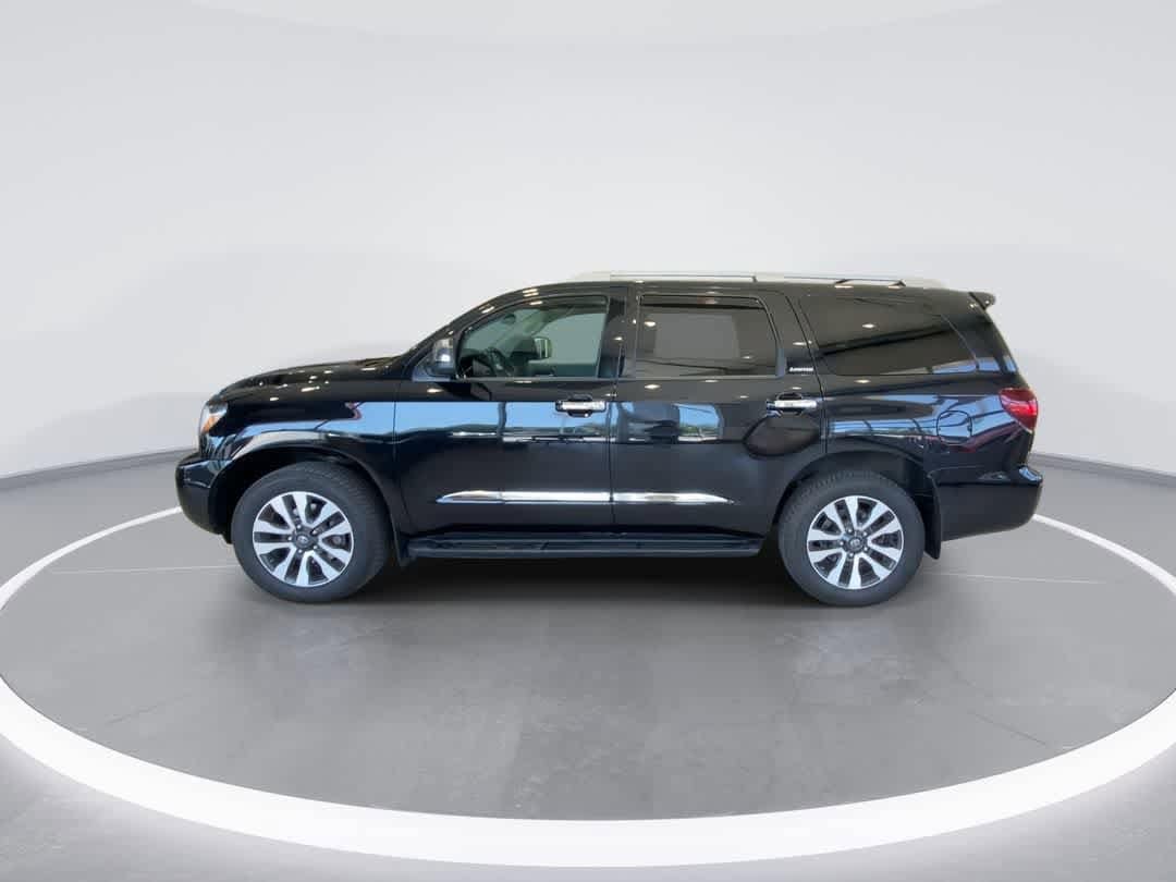 Thumbnail: 2021 Toyota Sequoia - 5