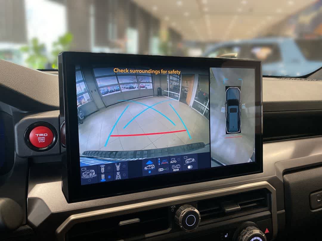 Thumbnail: 2025 Toyota 4Runner - 17