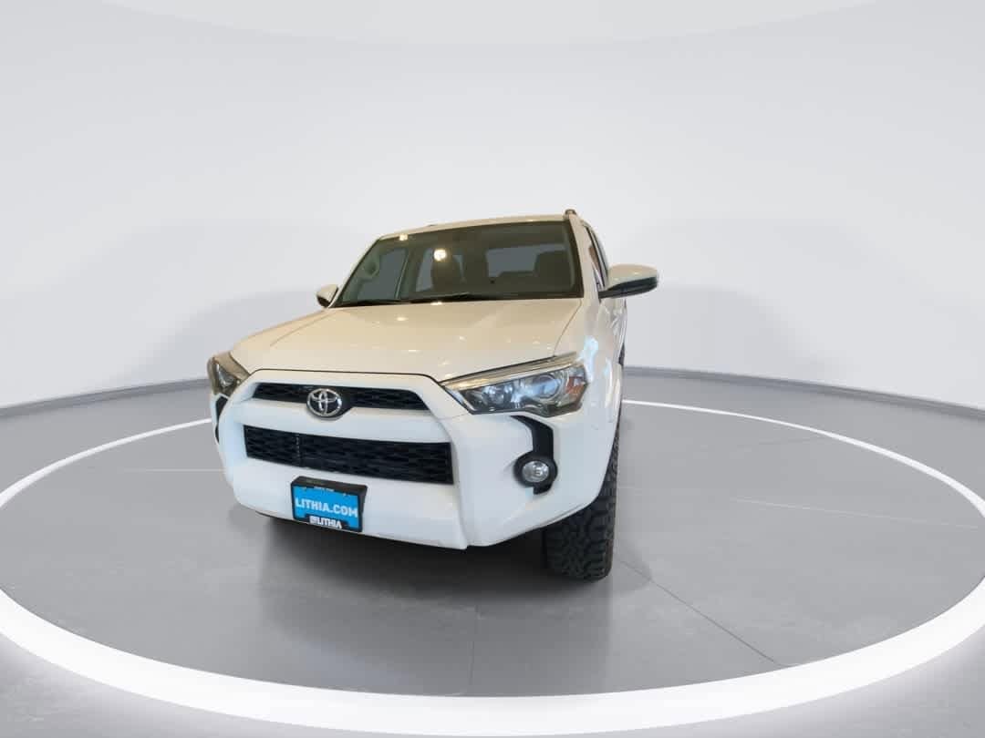 Thumbnail: 2019 Toyota 4Runner - 3