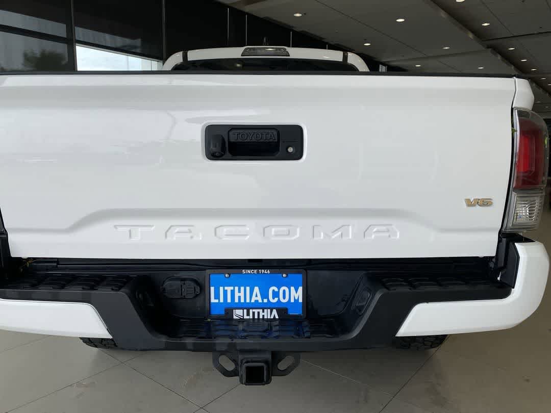 Thumbnail: 2021 Toyota Tacoma - 20