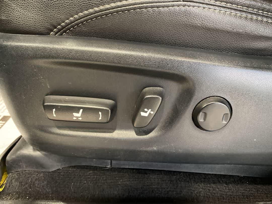 Thumbnail: 2018 Toyota 4Runner - 14