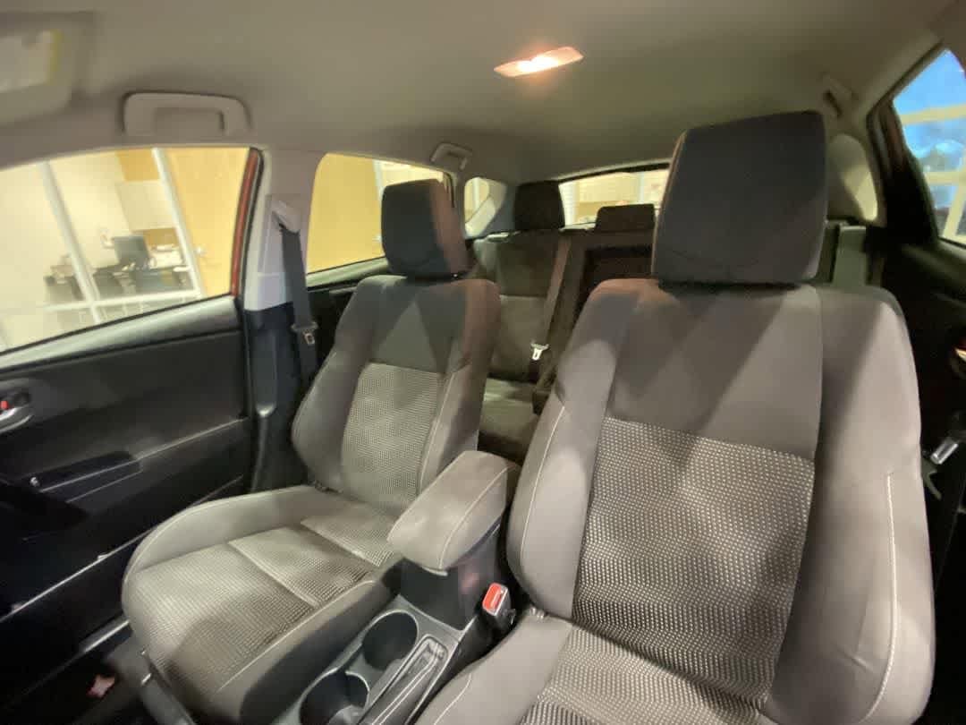 Thumbnail: 2018 Toyota Corolla iM - 13