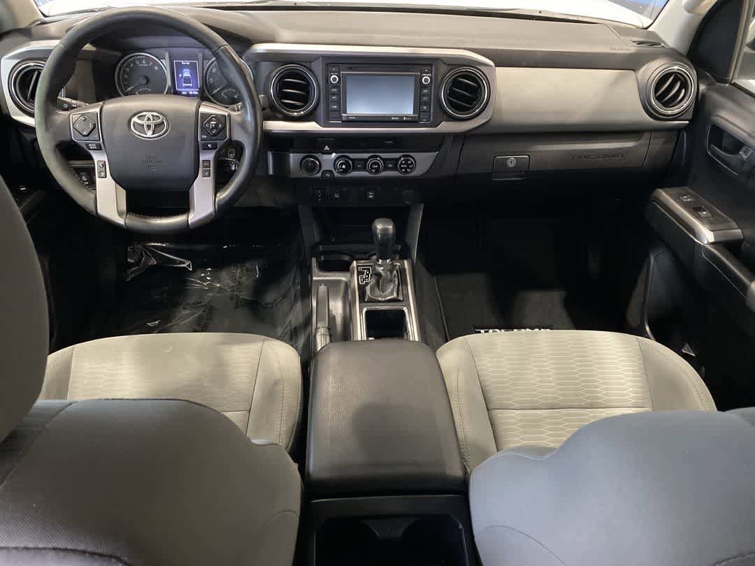 Thumbnail: 2018 Toyota Tacoma - 20