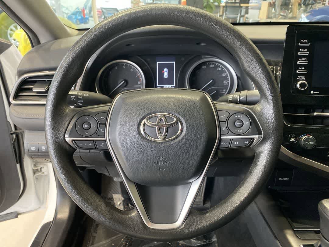 Thumbnail: 2022 Toyota Camry - 15