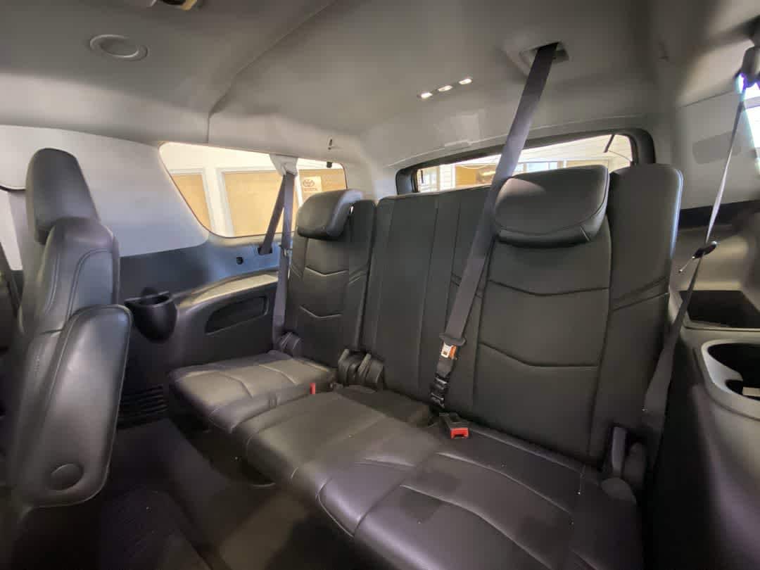 Thumbnail: 2017 Cadillac Escalade - 26